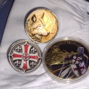 2D Templar Golden Coin& Glossy Acrylic Pin Pair
